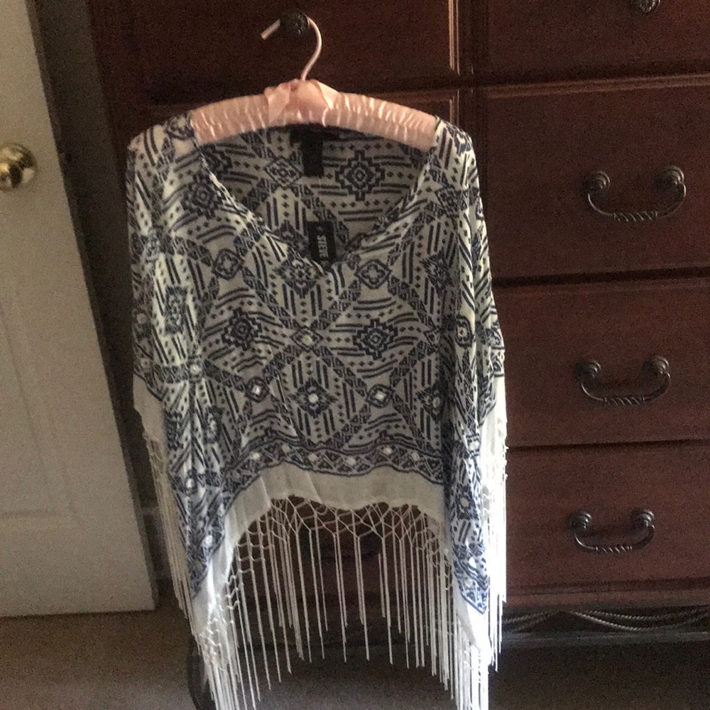 Steve Madden top/shawl
